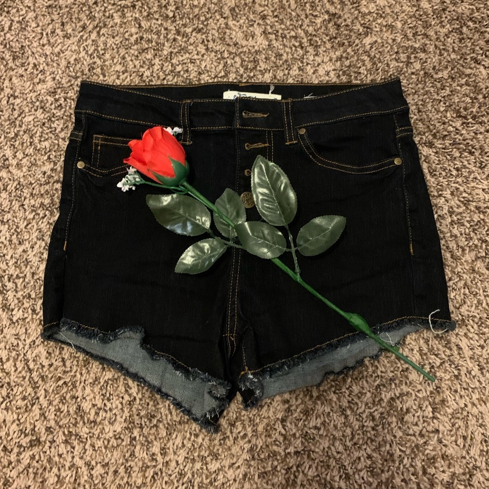WORN ONCE/Jean Shorts/Wild Blue/Size 7 Juniors